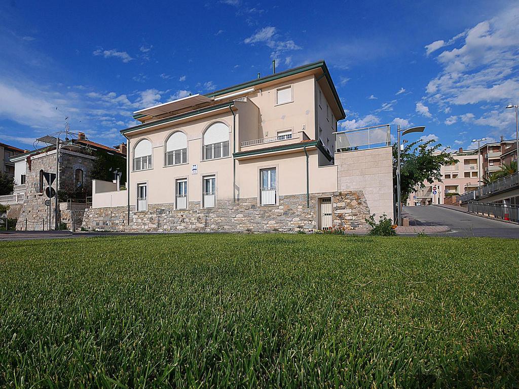 Residence Villa Livia San Vincenzo Exterior foto